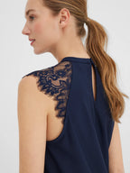 BLUSA CON MANICHE IN PIZZO VERO MODA