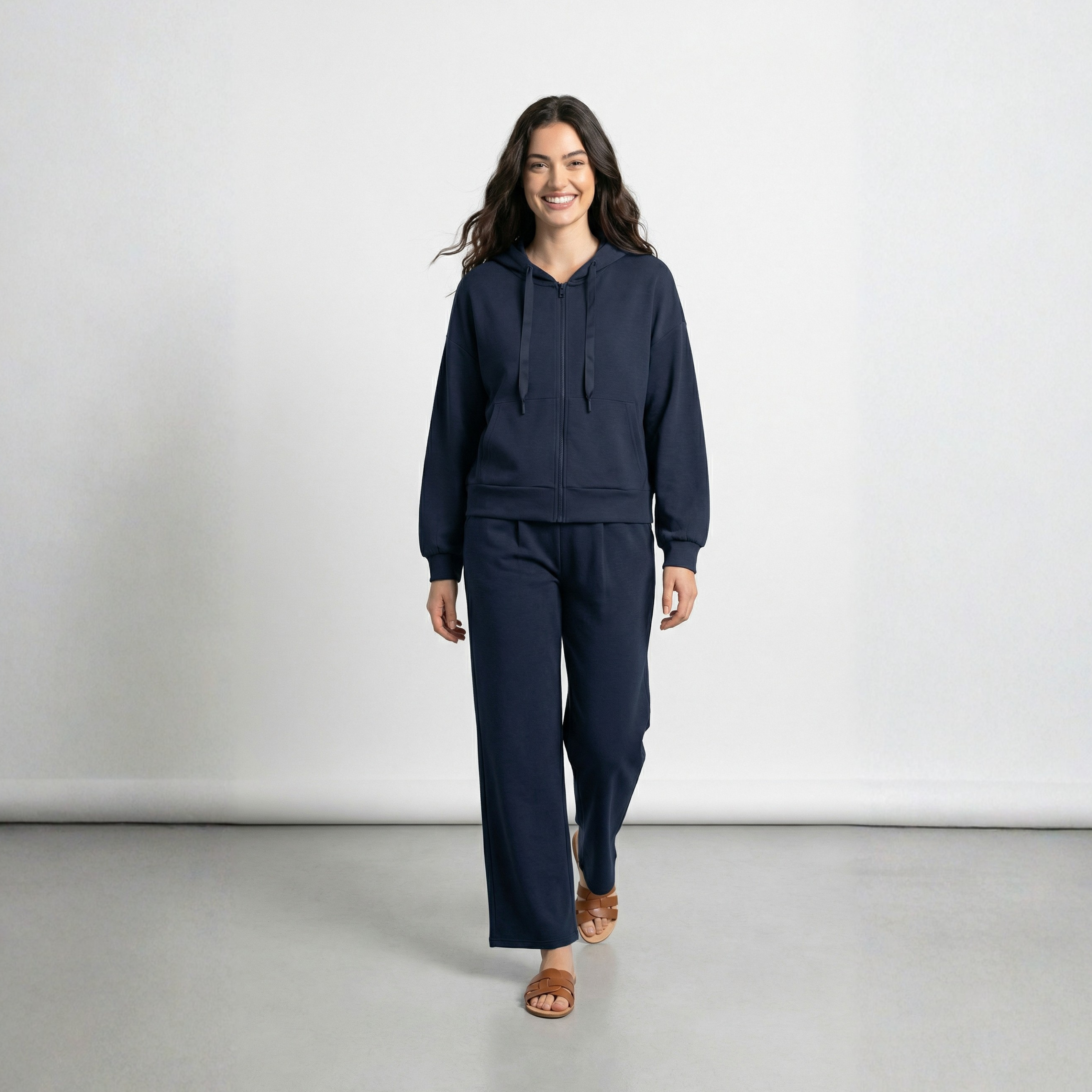 FELPA CROPPED CON CAPPUCCIO VERO MODA