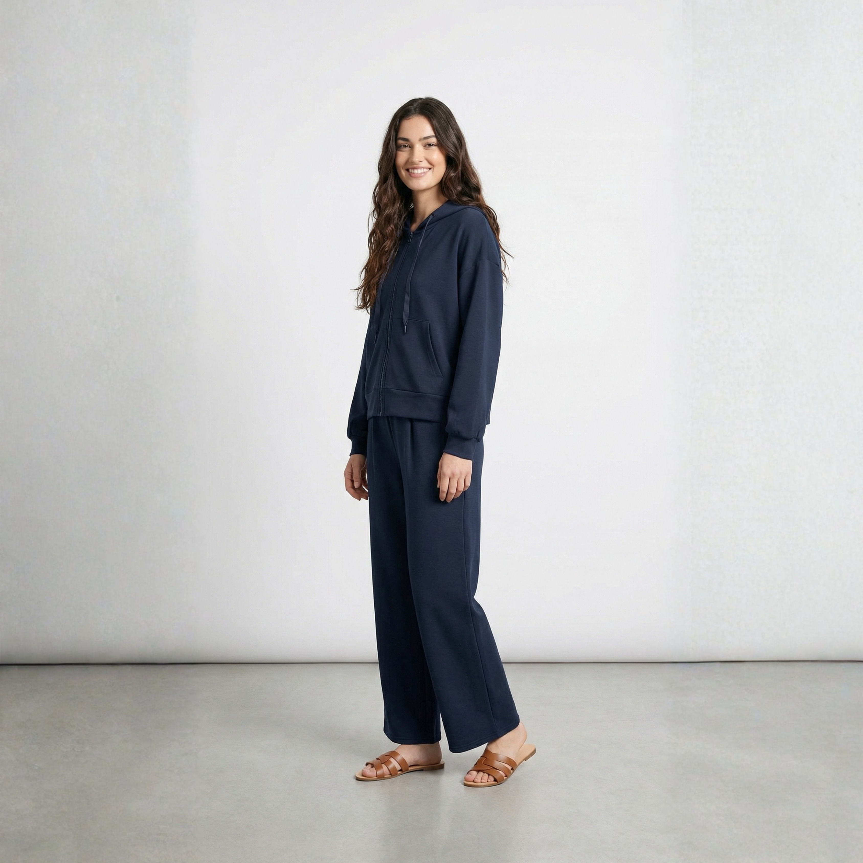 FELPA CROPPED CON CAPPUCCIO VERO MODA