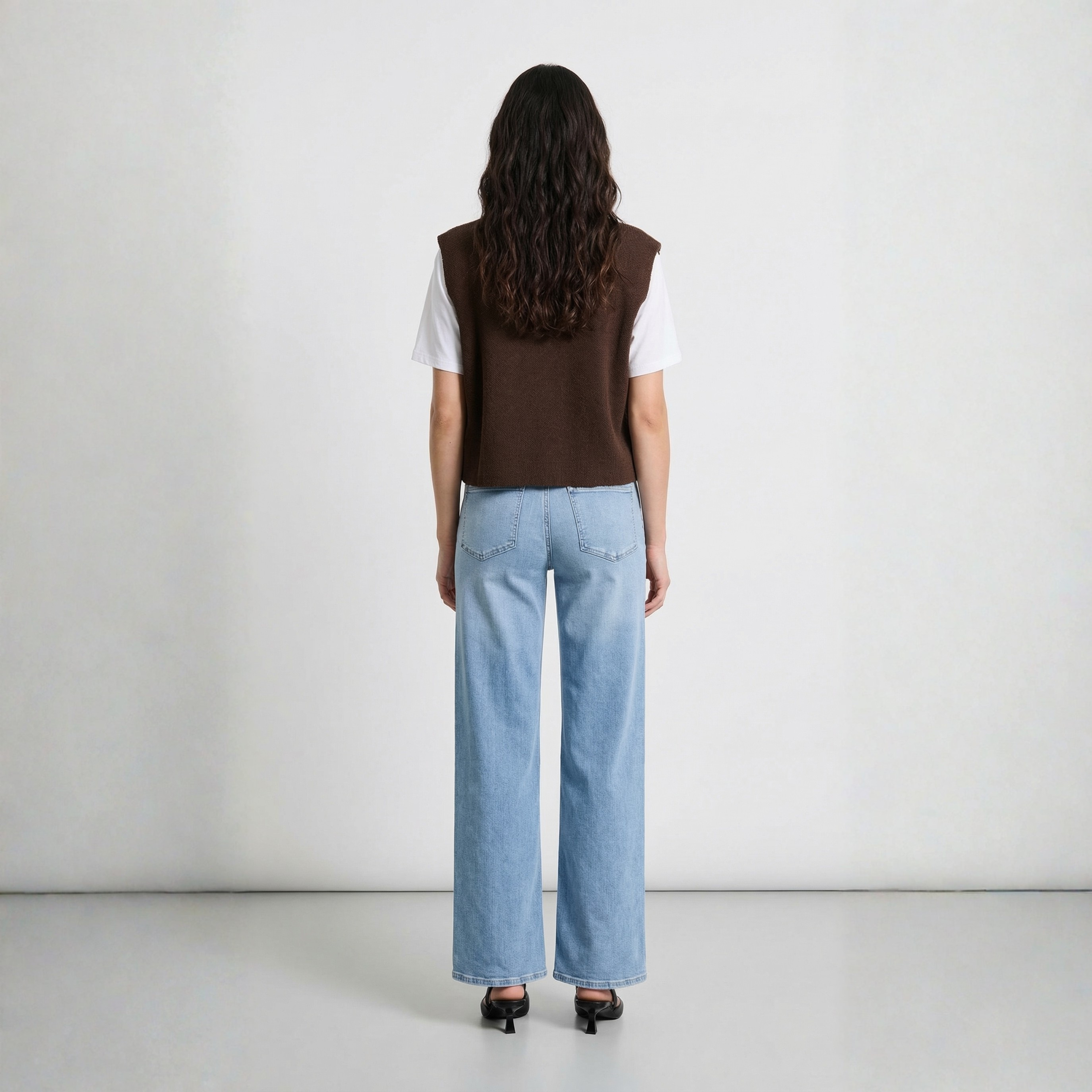 GILET CON RICAMO TWO WAY