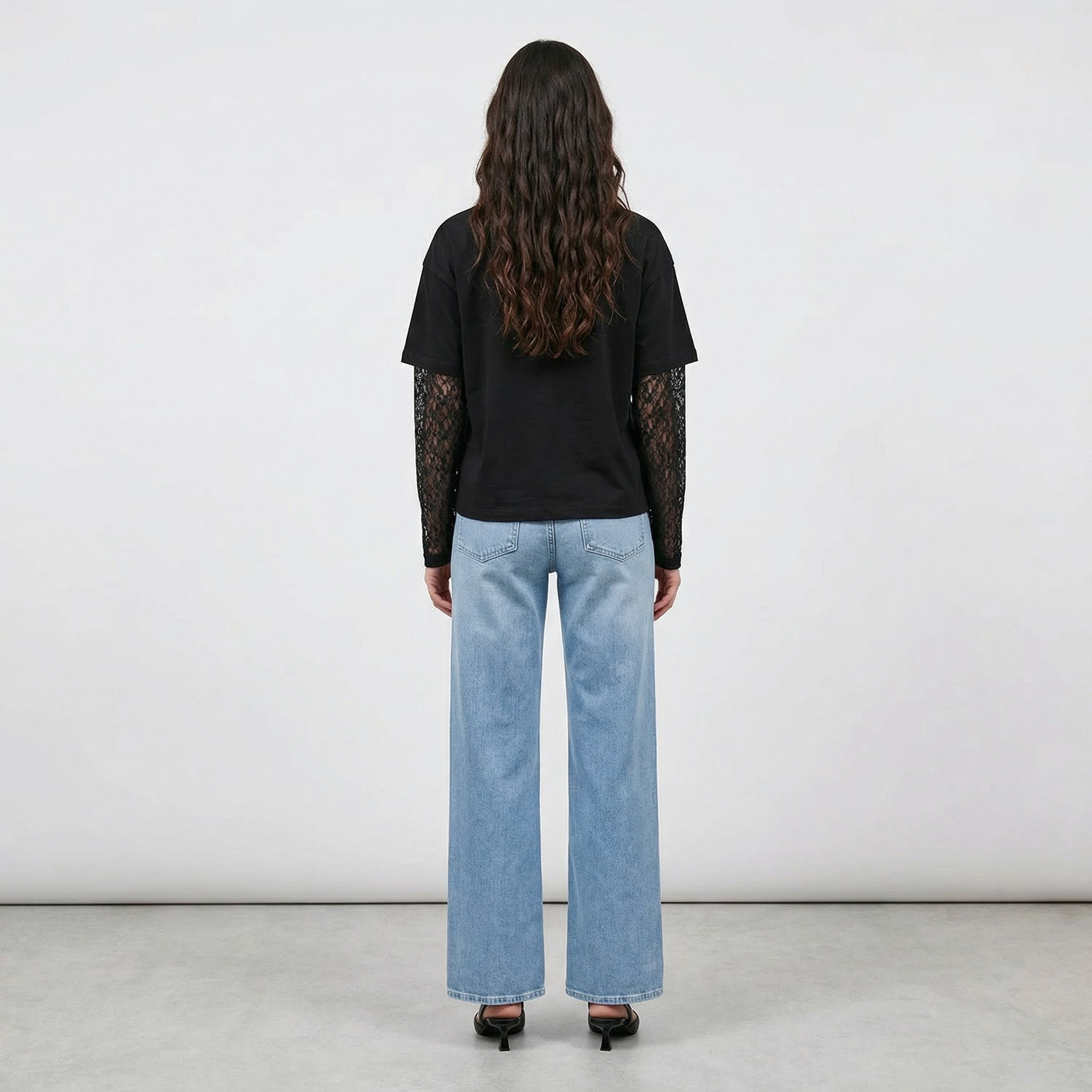 T-SHIRT MANICHE IN PIZZO TWO WAY