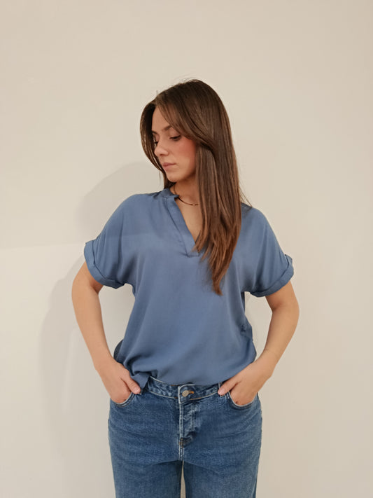 BLUSA SCOLLO V