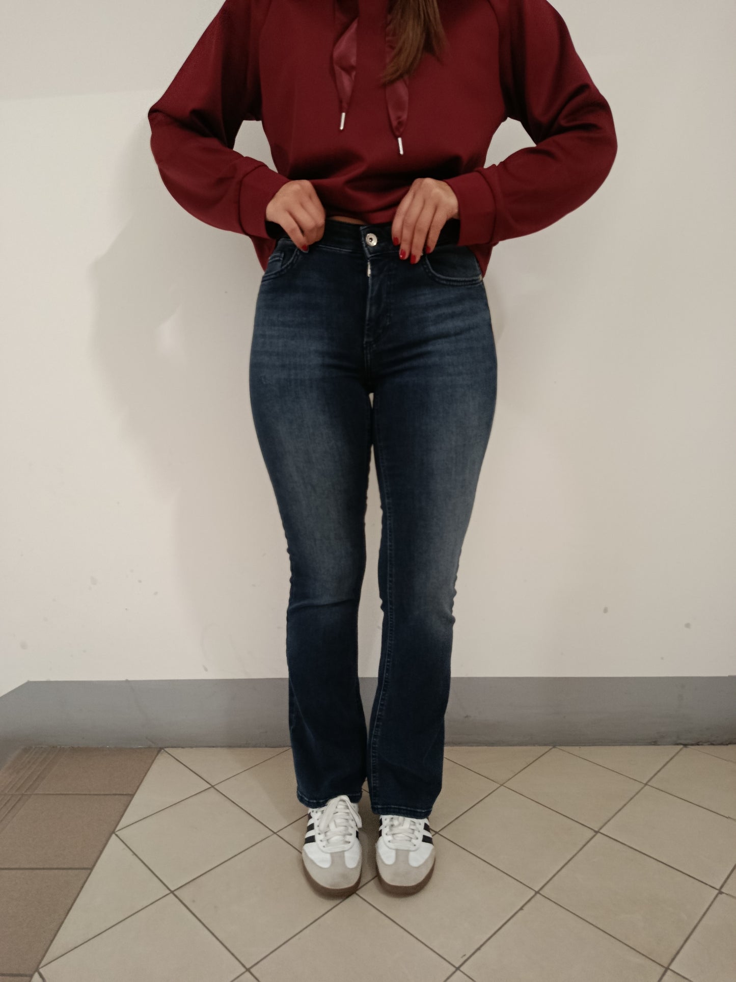 JEANS BLUEBLACK FLARED
