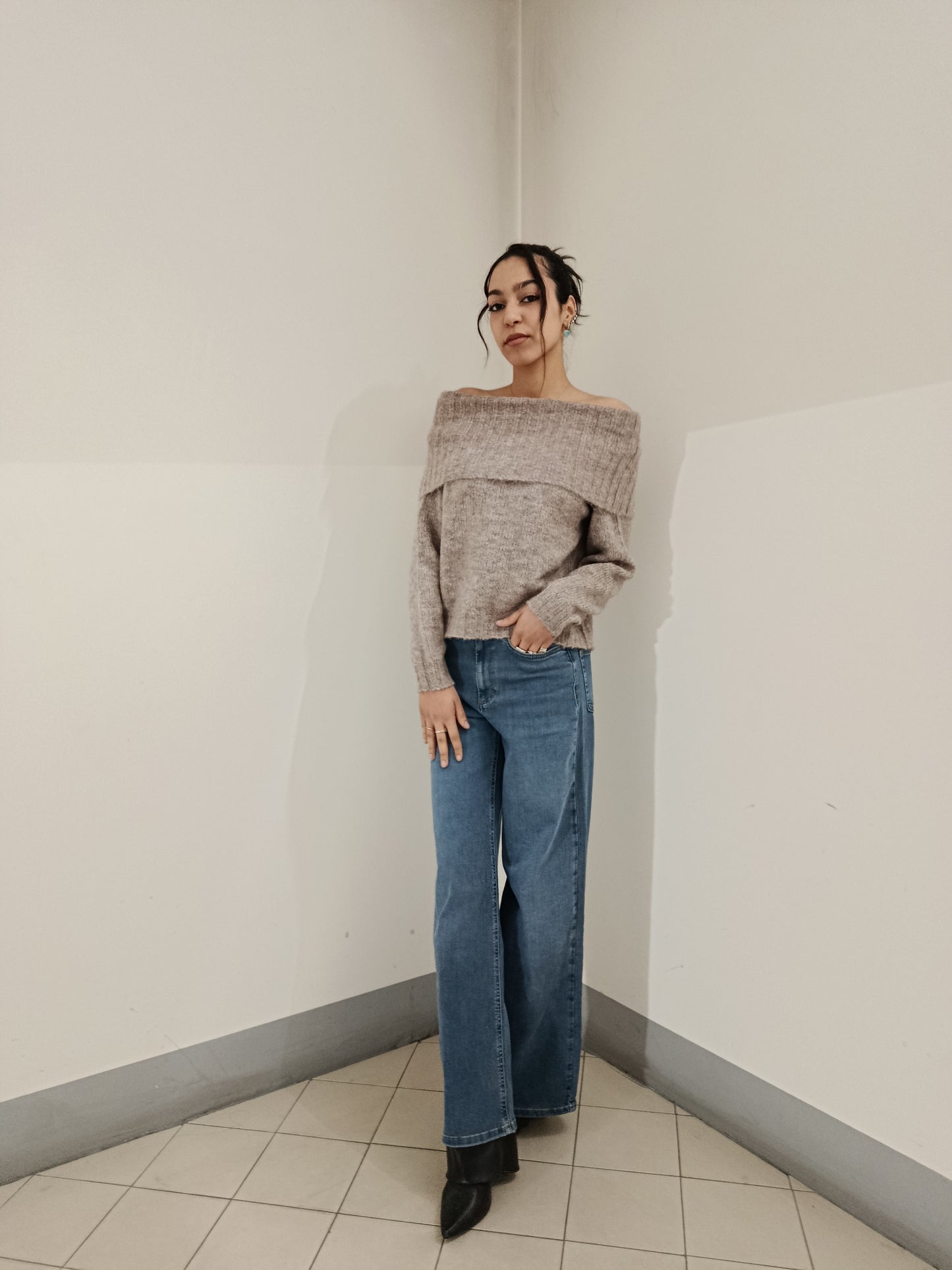 PULLOVER OFF SHOULDER ONLY