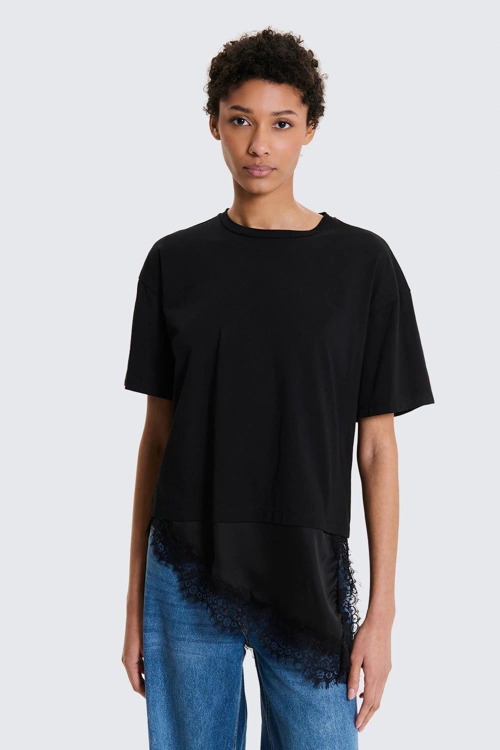 T-SHIRT CON INSERTI IN RASO E PIZZO TWO WAY