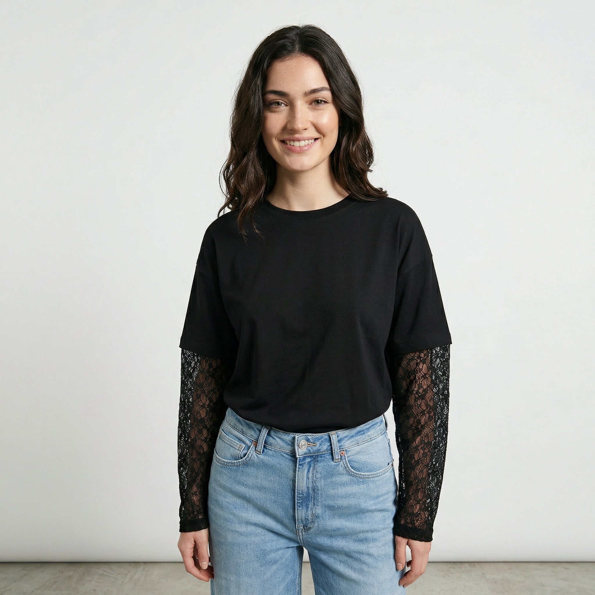 T-SHIRT MANICHE IN PIZZO TWO WAY