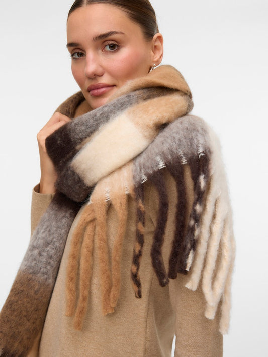 SCIARPA QUADRI CON FRANGE VERO MODA